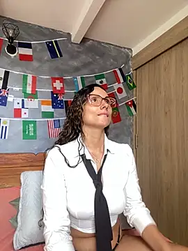 MafeeRoss online show from 14, 6, 2026