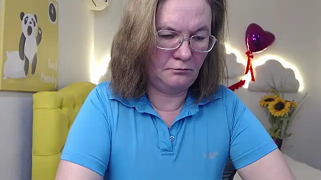 HolyMilfa online show from 7, 3, 2025