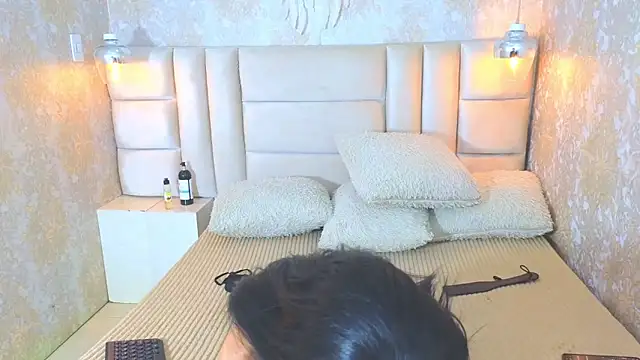 EdnaJarath online show from 23, 10, 2025