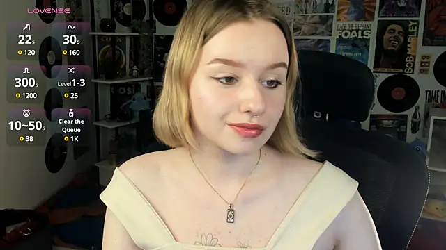 AdeleLoomis online show from 20, 3, 2025