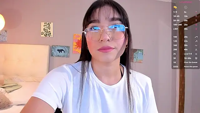 Snapshot of Maia_W10 chatting on 22, 5, 2026 Maia W10 online show from 22, 5, 2026