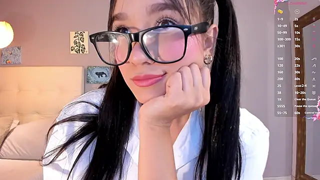 Snapshot of Maia_W10 chatting on 12, 5, 2026 Maia W10 online show from 12, 5, 2026