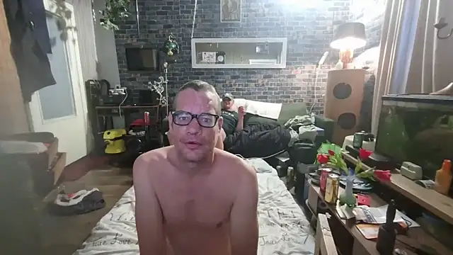 Snapshot of mikeythebestsucker chatting on 25, 5, 2026 mikeythebestsucker online show from 25, 5, 2026