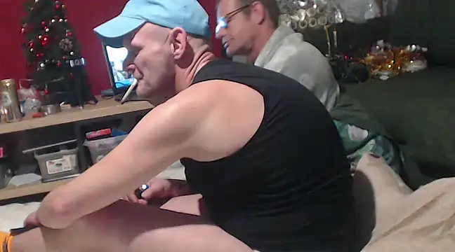 Snapshot of mikeythebestsucker chatting on 21, 12, 2024 mikeythebestsucker online show from 21, 12, 2024