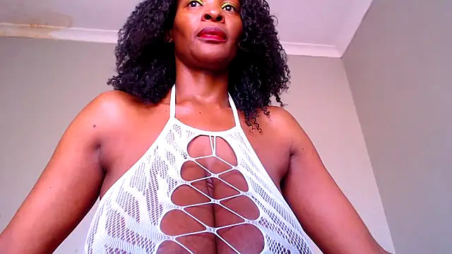 Silkytitss online show from 12, 4, 2026