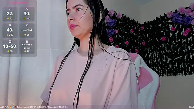 sweetieandjuicyy online show from 30, 5, 2026