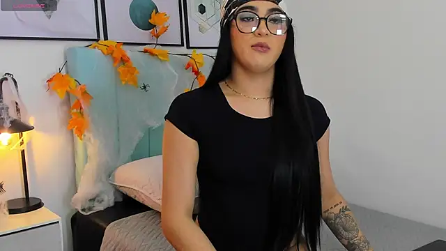 Snapshot of MiissIvy chatting on 27, 10, 2025 MiissIvy online show from 27, 10, 2025