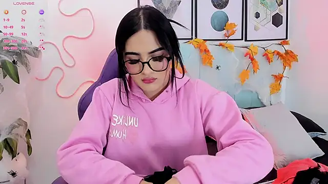 Snapshot of MiissIvy chatting on 29, 10, 2025 MiissIvy online show from 29, 10, 2025