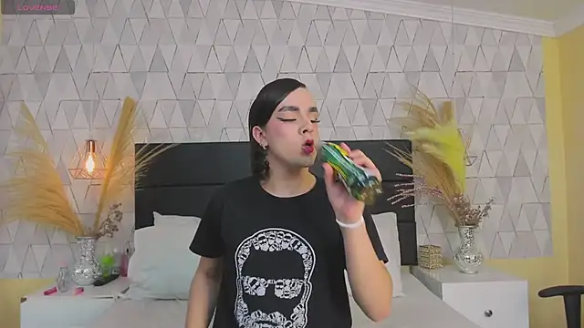 JustinePerry online show from 5, 2, 2026