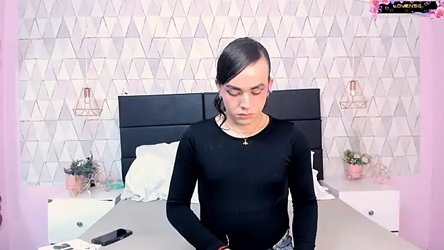 JustinePerry online show from 13, 5, 2026