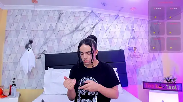 Snapshot of JustinePerry chatting on 2, 11, 2025 JustinePerry online show from 2, 11, 2025