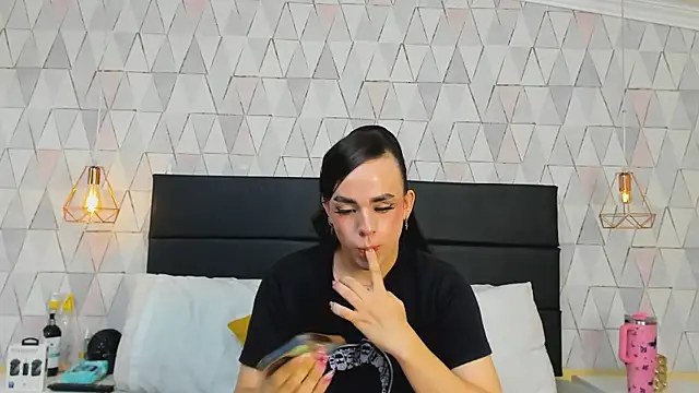 Snapshot of JustinePerry chatting on 1, 12, 2025 JustinePerry online show from 1, 12, 2025