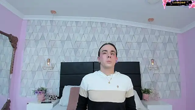 JustinePerry online show from 28, 5, 2026