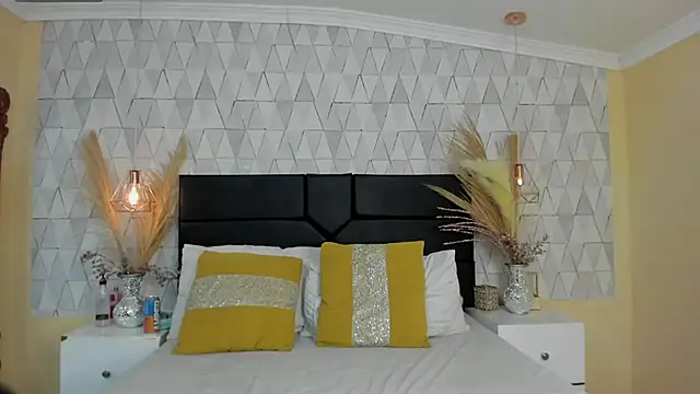 JustinePerry online show from 12, 3, 2026