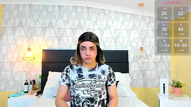 Snapshot of JustinePerry chatting on 10, 11, 2025 JustinePerry online show from 10, 11, 2025