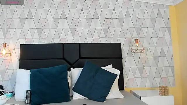 JustinePerry online show from 21, 12, 2025