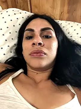 Snapshot of hotroommates chatting on 24, 11, 2025 hotroommates online show from 24, 11, 2025