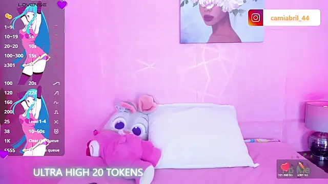 Snapshot of Trixiroy chatting on 26, 4, 2026 Trixiroy online show from 26, 4, 2026
