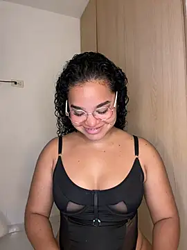 Snapshot of Lucy_wilson5 chatting on 9, 2, 2025 Lucy wilson5 online show from 9, 2, 2025