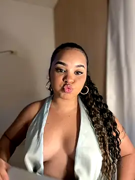 Lucy wilson5 online show from 7, 11, 2025