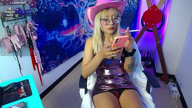 Snapshot of 911Calling chatting on 12, 11, 2025 911Calling online show from 12, 11, 2025