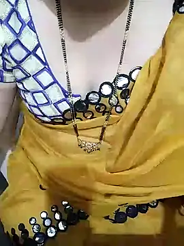 Snapshot of aliseanu chatting on 7, 2, 2025 aliseanu online show from 7, 2, 2025