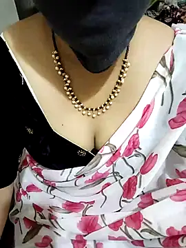 Snapshot of aliseanu chatting on 18, 3, 2025 aliseanu online show from 18, 3, 2025