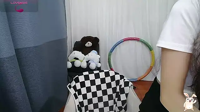 CN-Doudou online show from 11, 10, 2025