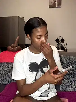 Queen-Boobylicious online show from 20, 10, 2025