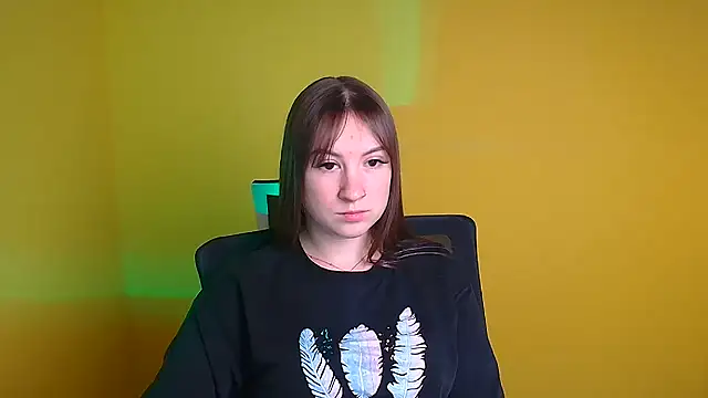 Evelina GG online show from 1, 2, 2025
