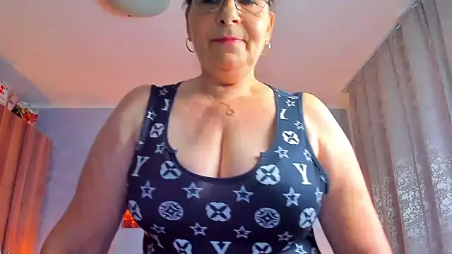 Snapshot of sweetangell69_ chatting on 17, 7, 2026 sweetangell69 online show from 17, 7, 2026