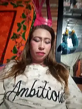 Snapshot of samy-blonde chatting on 18, 9, 2025 samy-blonde online show from 18, 9, 2025