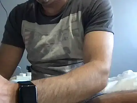 shyfucker23 online show from 3, 12, 2025