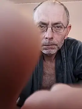 BesterJunge45 online show from 18, 2, 2025