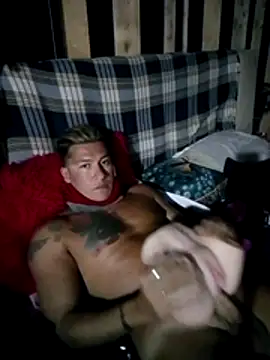 Snapshot of Lovely_milk chatting on 4, 11, 2025 Lovely milk online show from 4, 11, 2025