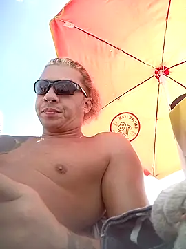 Snapshot of Lovely_milk chatting on 16, 10, 2025 Lovely milk online show from 16, 10, 2025