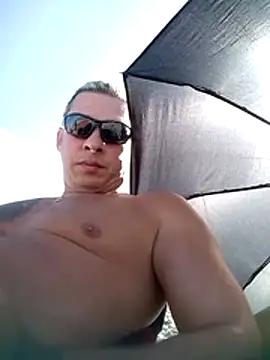 Snapshot of Lovely_milk chatting on 4, 11, 2025 Lovely milk online show from 4, 11, 2025