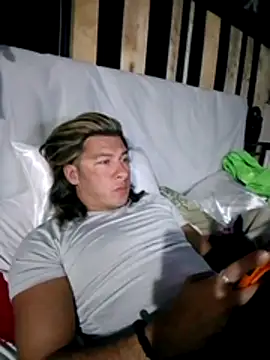 Snapshot of Lovely_milk chatting on 23, 11, 2025 Lovely milk online show from 23, 11, 2025