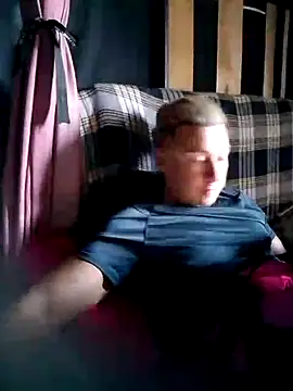 Snapshot of Lovely_milk chatting on 5, 11, 2025 Lovely milk online show from 5, 11, 2025