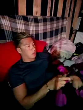 Snapshot of Lovely_milk chatting on 6, 11, 2025 Lovely milk online show from 6, 11, 2025