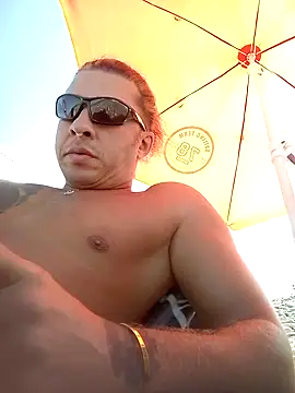 Snapshot of Lovely_milk chatting on 15, 10, 2025 Lovely milk online show from 15, 10, 2025