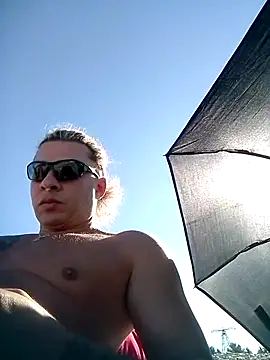 Snapshot of Lovely_milk chatting on 3, 11, 2025 Lovely milk online show from 3, 11, 2025