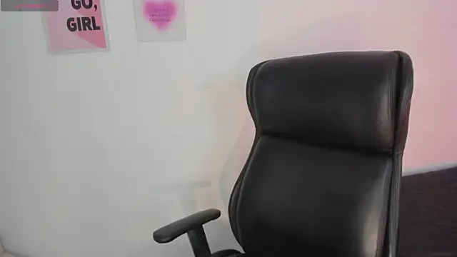 LanaJones  online show from 8, 4, 2026