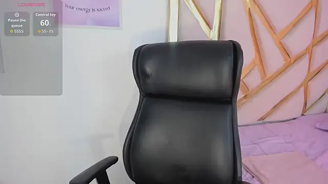 LanaJones  online show from 22, 4, 2026