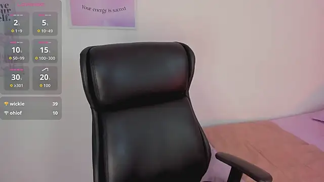 LanaJones  online show from 18, 4, 2026