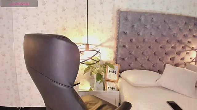 Snapshot of LanaJones_ chatting on 5, 6, 2026 LanaJones online show from 5, 6, 2026
