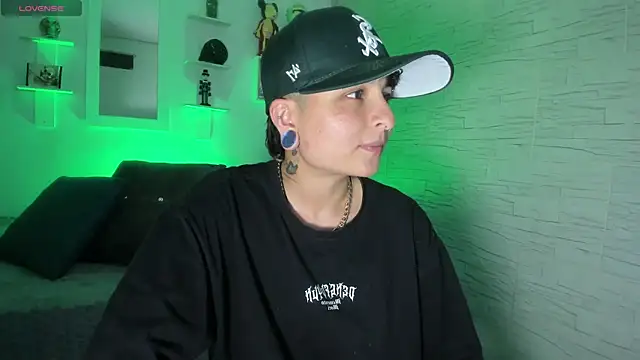 ZuryRamirez  online show from 11, 10, 2025