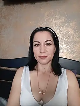 FireLily332 online show from 6, 2, 2025