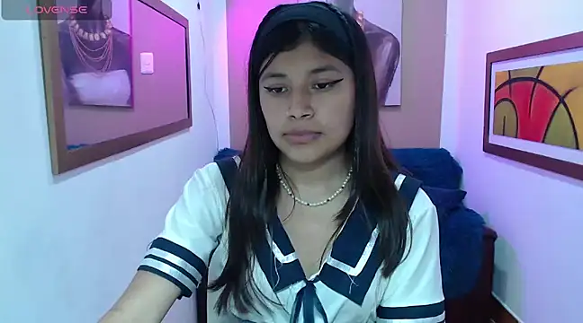 hanha rossee online show from 5, 3, 2025