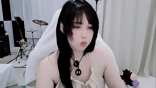Snapshot of Vaness-a chatting on 20, 5, 2026 Vaness-a online show from 20, 5, 2026